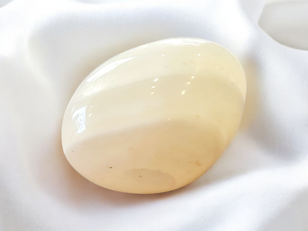 Pierre agate blanche